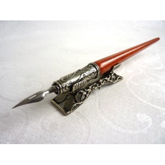 Houten kalligrafie pen, inkt en pen rust