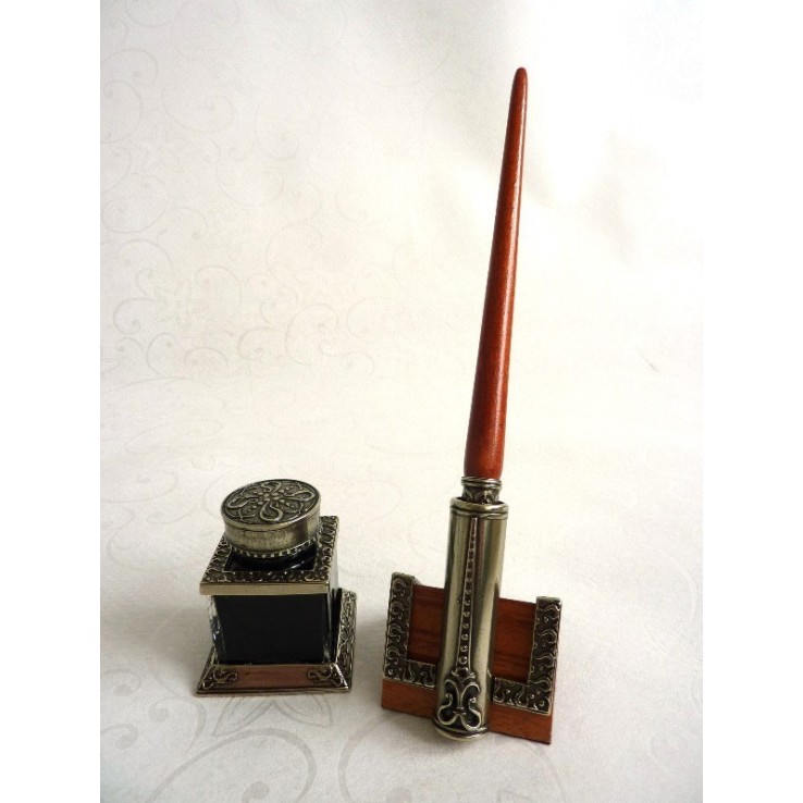 Stylo en bois calligraphie, encrier et porte-stylo