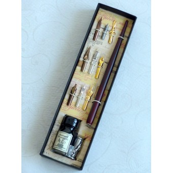 Penna calligrafica in legno 2