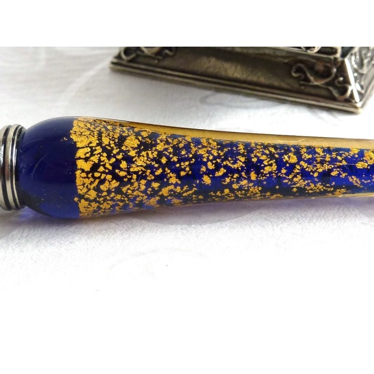 Lehtikullalla kalligrafiakynän setti