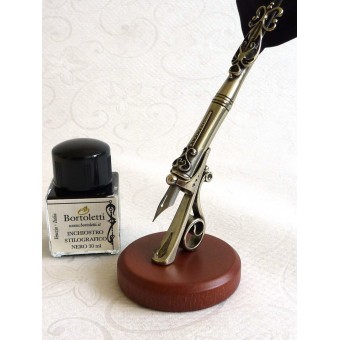 Bortoletti Black Feather Dip Pen Set met vijf pennen en pennenhouder 2