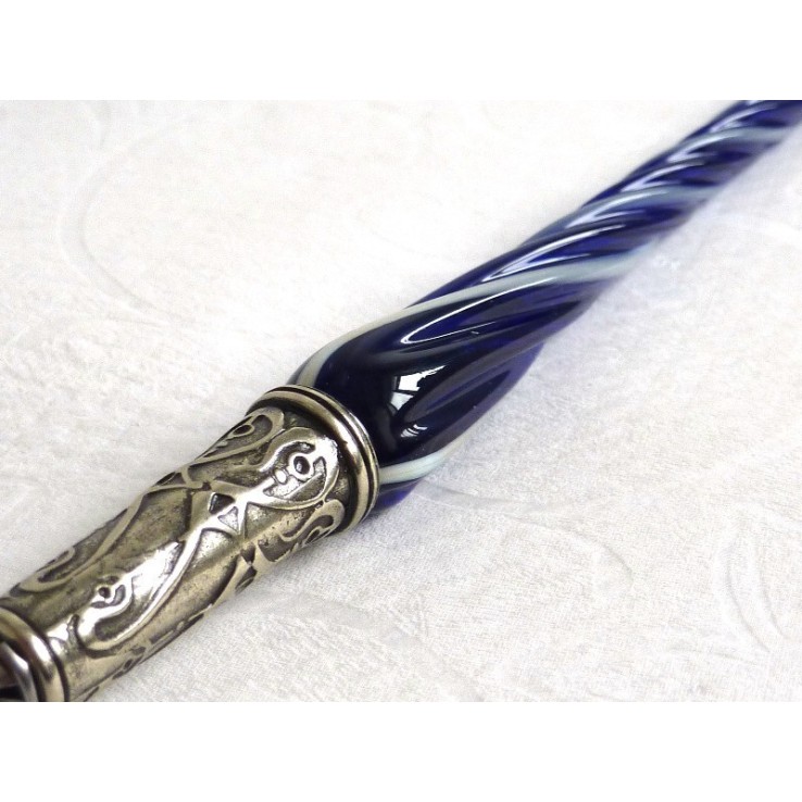 Calligrafia penna e inchiostro di vetro - vetro ritorto