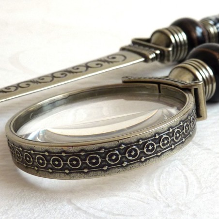 Detail of magnifying glass & letter opener - Bernini