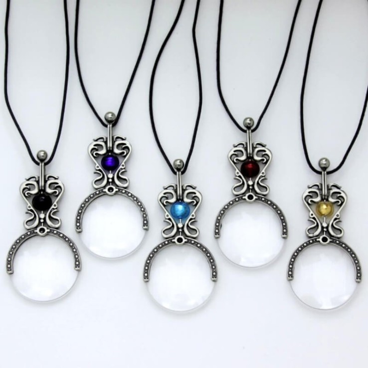 Lente d'ingrandimento del collo Ranieri di Bortoletti con perla foglia argento in cinque colori