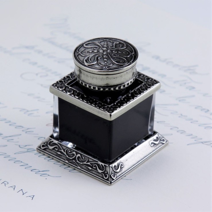 Handmade Italian inkwell close-up by Bortoletti