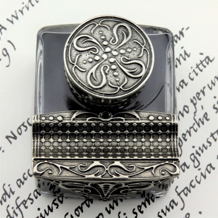 Inkwell in bronzo decorativo con balcone Penna riposa Bortoletti