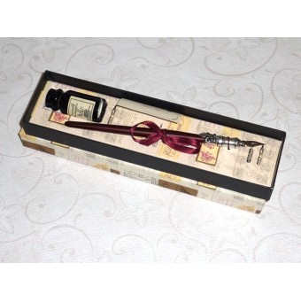 La Kaligrafica Italian calligraphy pen with black ink bottle