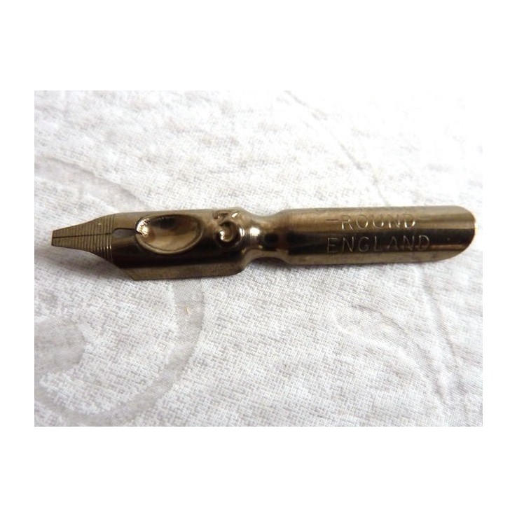 Manuscript round hand nibs in ten sizes for traditional lettering